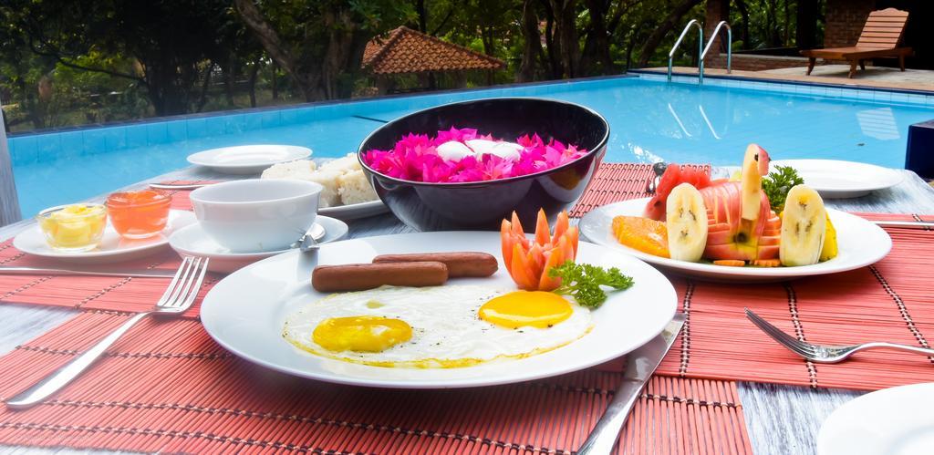 Amaranta Classic Retreat Bambaragaleyaya Buitenkant foto